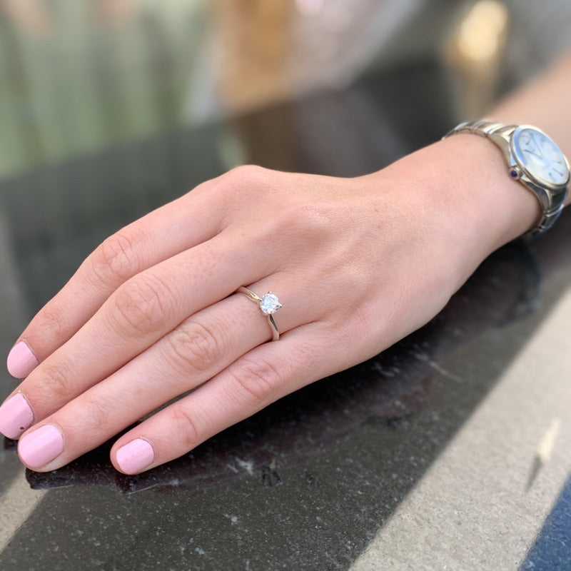 Anillo Compromiso Oro 10k Con Moissanita 0.65ct Certificado