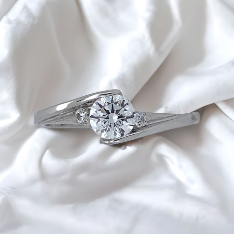 Anillo Compromiso Oro 10k Con Zafiro Y Diamantes T-rty