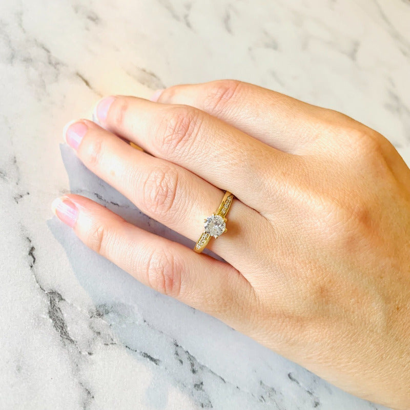 Anillo Compromiso Plata Baño Oro Con Zafiro. Fenix