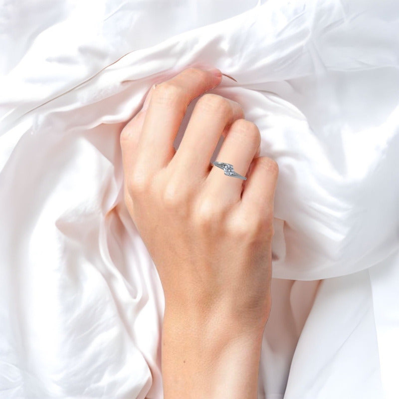 Anillo Compromiso Oro 10k Con Zirconia Premium Trinity