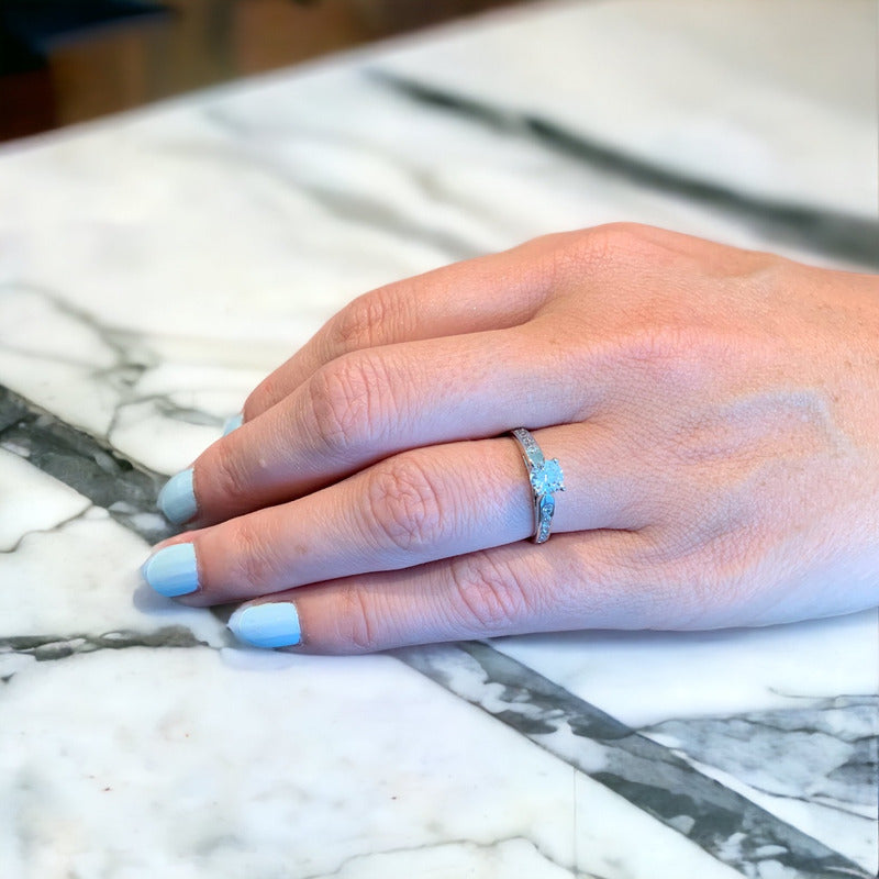Anillo Compromiso Oro 18k Diamante Creado Certificado Igi Jn
