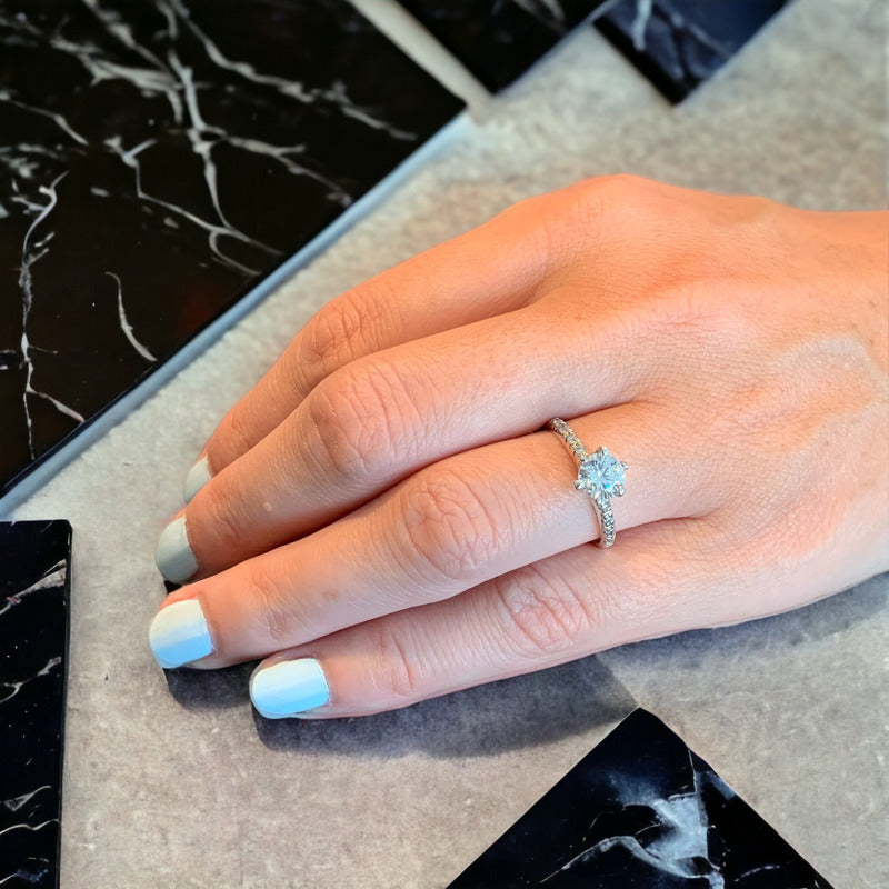 Anillo Compromiso Oro 18k Diamante Creado Certificado Igi Vr