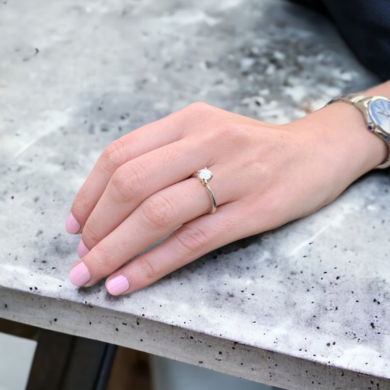 Anillo De Compromiso Oro Blanco 10k Con Brillante Love