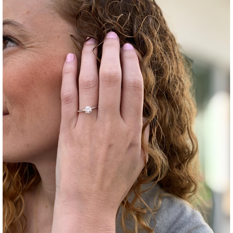 Anillo De Promesa 10k Con Brillante Zirconia Evío Gratis